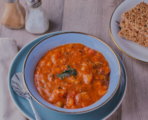 Lamb and vegetable soup,with somme seeded cricpbreads.