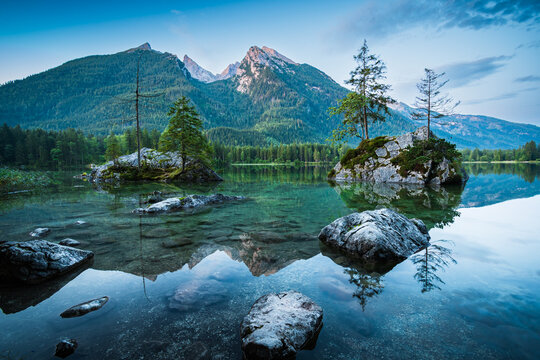 Morgens am Hintersee in Berchtesgarden
