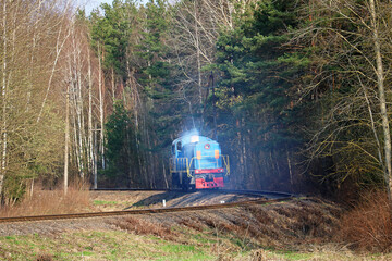 shunting locomotive returns to the depot	