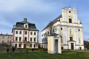 Klasztor, Pocysterskie Opactwo w Krzeszowie, na Dolnym Śląsku, Dom opata i kościół św....