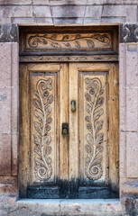 Browsing the colorful streets of beautiful colonial city of Guanajuato, Mexico