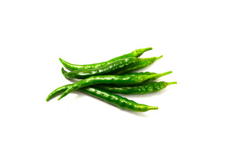 白背景の青唐辛子　コピースペースあり Green chili peppers (chile verde) on white background with copy space