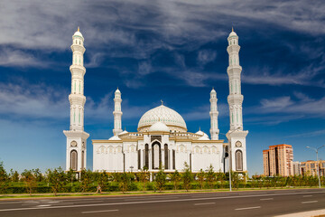 Fototapeta na wymiar Hazrat Sultan Mosque, Kazakhstan, Nursultan