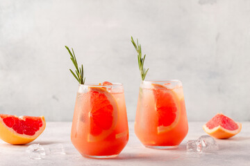 Cold lemonade/cocktail of fresh grapefruit juice.