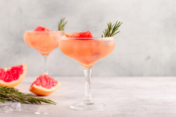 Cold lemonade/cocktail of fresh grapefruit juice.