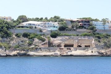 House of the rock edge