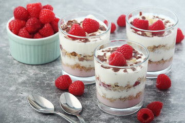 Granola with yogurt trifles with raspberry	