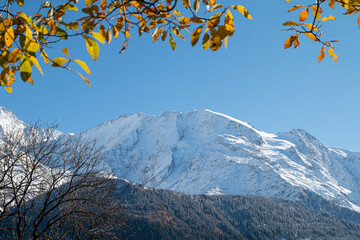 Paysage du Mont Blanc en automne