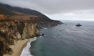 Fototapeta na wymiar View of California's coastline along California State Route 1
