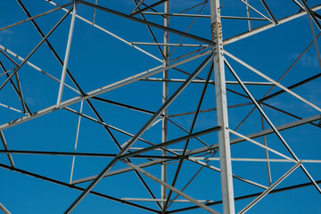 Obraz premium voltage tower