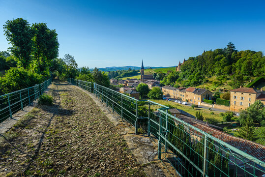 Sur le viaduc de la voie du Tacot &agrave; Jarnioux
