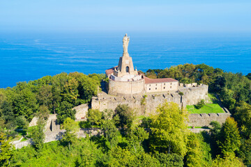 Fototapeta premium Mota Castle in San Sebastian