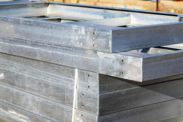 Building aluminum structures for installation work