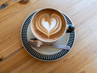 ハートのラテアート　カフェのカフェラテ