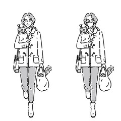 カジュアルファッションの女性　買い物
