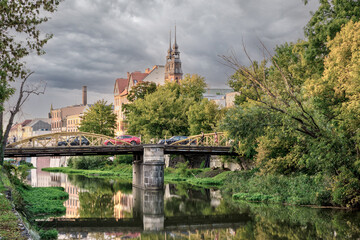 Most Zamkowy i wieże katedry w Opolu na Starym Mieście © Henryk Niestrój