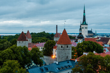 ein Sommerabend in der baltischen Hauptstadt Tallinn