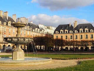 La Place des Vosges (Paris)