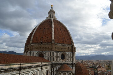 Fototapeta na wymiar View over Florence in Italy 