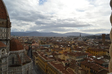 Fototapeta na wymiar View over Florence in Italy 