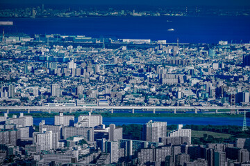 荒川と東京の街並み