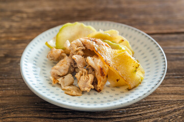 ハヤトウリと豚肉の炒め物
