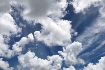 Obraz premium Blue sky with clouds