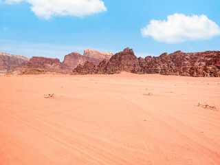 Fototapeta na wymiar Scenic view from Wadi Rum rocky desert, in Jordan. Desert landscape 