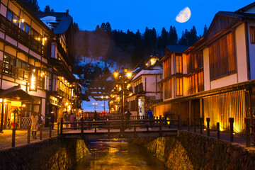 尾花沢市の銀山温泉