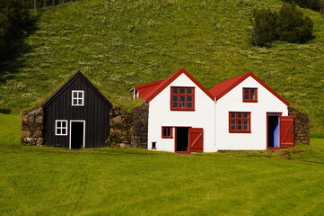 Fototapeta na wymiar domki, islandia, skansen, Skógasafn