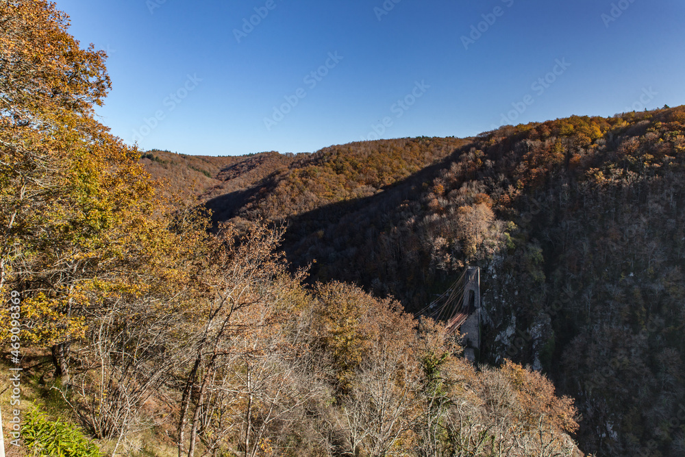 Sticker Lapleau (Corrèze, France) - Vue panoramique sur la vallée de la Luzège 