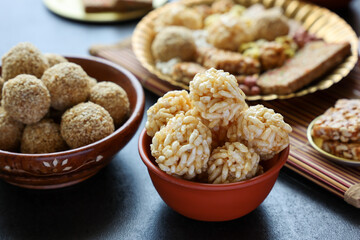 Murmura ladoo laddu puffed rice ball 
pori urundai Indian festival food snack sweet for Lohri Makar Sankranti Pongal Diwali harvest festival Tamil Nadu winter folk festival Punjab North India. 