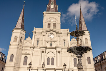 Fototapeta na wymiar Shallow focus on the top of the fountain in front of the famous St. Louis Cathedral in Jackson Square, in the French Quarter.