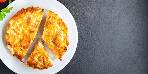 quiche pie chicken and mushrooms poultry turkey meat, filling vegetables, cheese meal snack on the table copy space food background rustic. top view