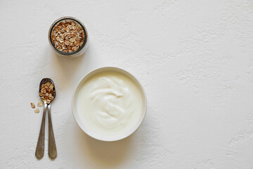 Yogurt with granola