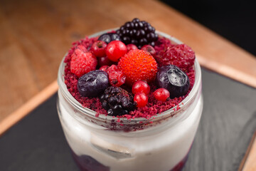 yogurt with berries
