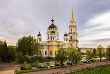 Fototapeta na wymiar Cathedral in Rybinsk