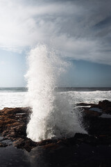 Waves throwing out of Thor's well