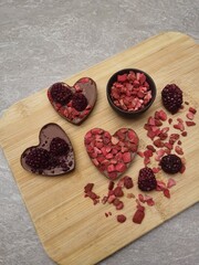dried cranberries in a wooden spoon