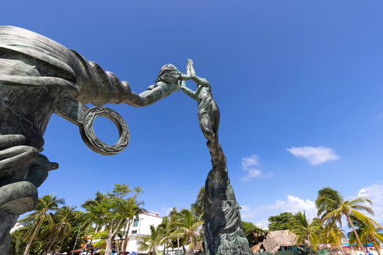 Playa del Carmen, Mexico, 20 October, 2021: Portal Maya Statue in Playa Del Carmen Founders Park, Parque Fundadores, close to 5th Avenue, Qiunta Avenida, and a Cozumel Ferry Terminal
