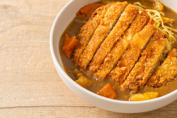 curry ramen noodles with tonkatsu fried pork cutlet