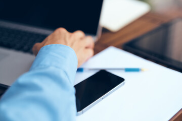 manager work technology outdoors lifestyle internet online