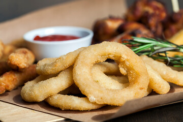 deep fry onion rings are used as a side dish or snack