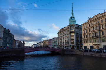Fototapeta premium Moika River Embankment and Red Bridge