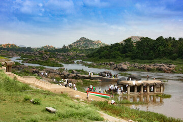 Naklejka premium Hampi / Tungabhadra River
