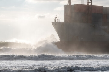 The ship was stranded in a strong storm