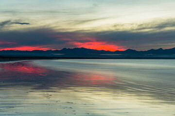 Fototapeta na wymiar ニュージーランド　ネルソンのタフナヌイ・ビーチと夕焼け空