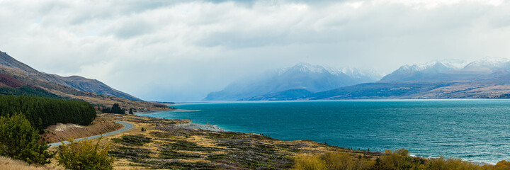 ニュージーランド　カンタベリー地方にあるプカキ湖のビューポイントから望む風景