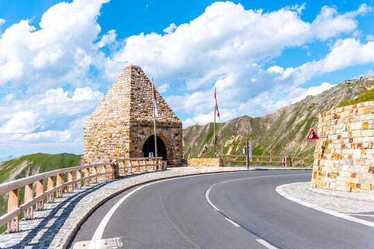 Stone memorial at Fuscher Torl