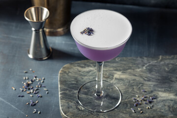 Boozy Lavender Gin Cocktail